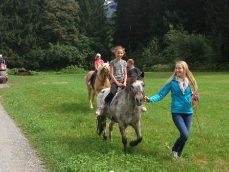 Gaestehaus Berger Tropolach Luaran gambar